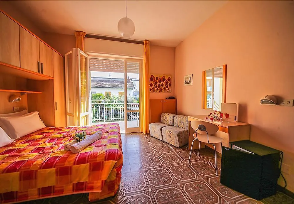 Hotel Santa Martina فيلا مارينا