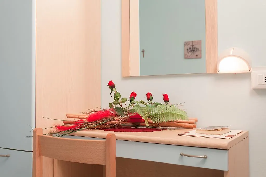 Hotel Santa Martina فيلا مارينا 3*, فيلا مارينا