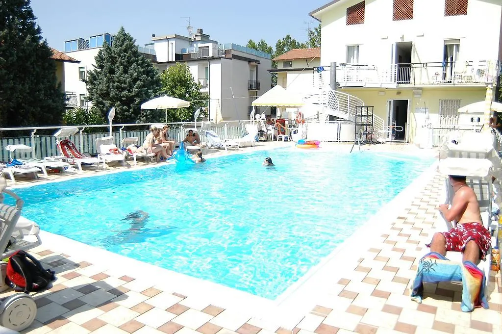 Hotel Santa Martina فيلا مارينا