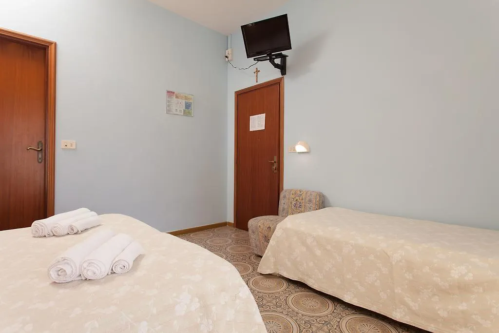 ***  Hotel Santa Martina فيلا مارينا إيطاليا