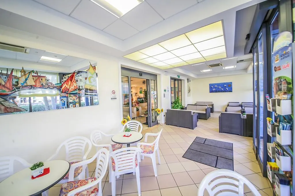 Hotel Santa Martina Villamarina